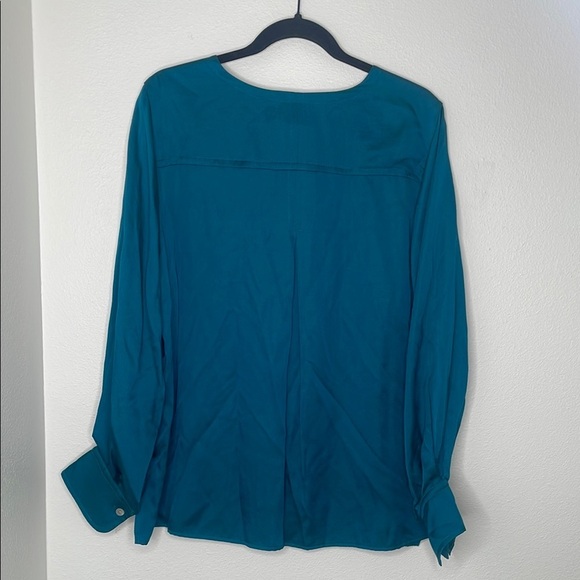 Karen Kane Satin Collared Long Sleeve Blouse - Picture 6 of 11